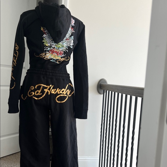 Ed Hardy Black and Gold Graphic Zip-Up and Sweatpants (Complete Outfit) - Picture 6 of 7